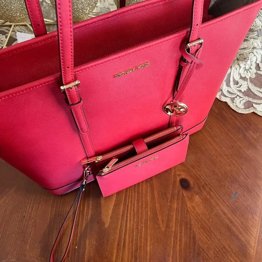 Michael Kors LG tote & wallet